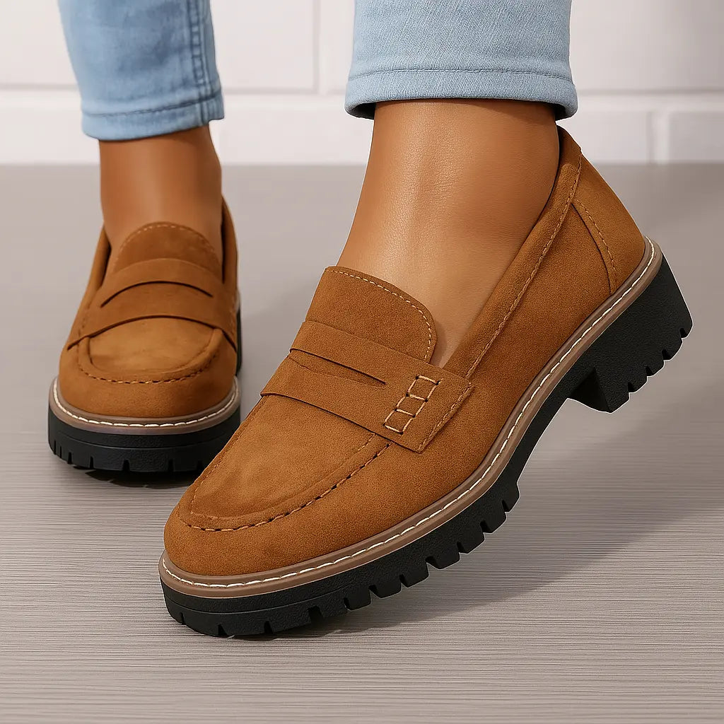 Nadia | Tijdloze Loafers van Suède Bruin